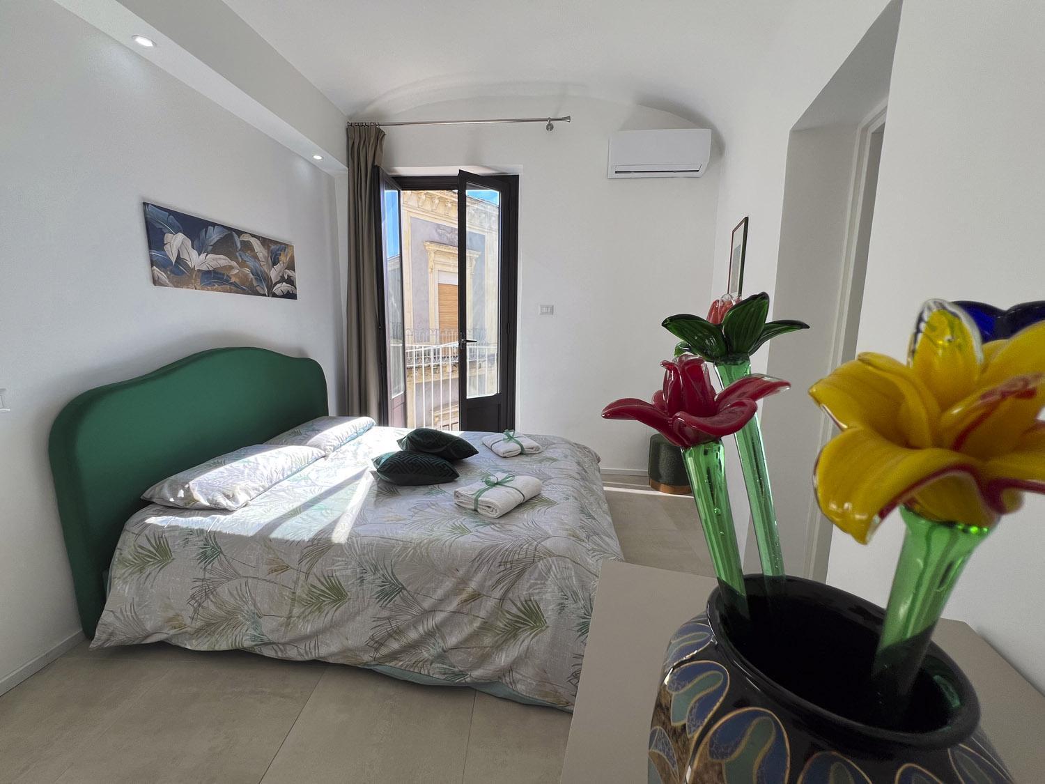 Martiry Suite Apartment Catania Bagian luar foto